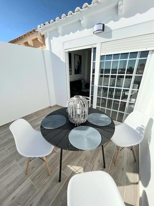 Belle Mar Sea View Studio Torrevieja Bagian luar foto